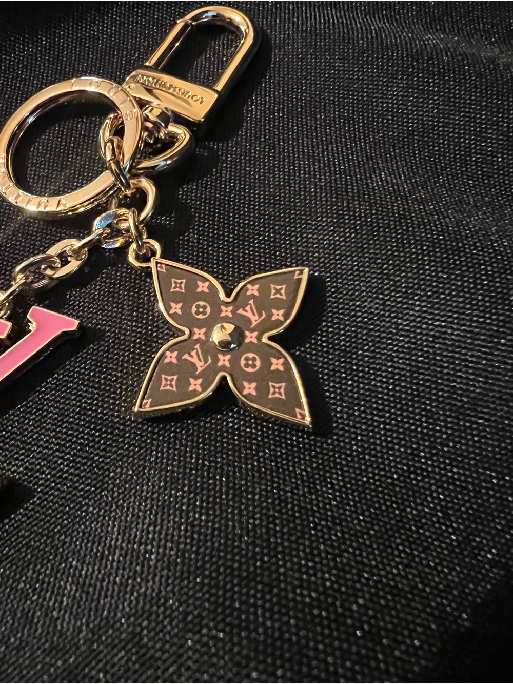 Louis Vuitton Pink & Gold LV Bag Charm Box & Dust Bag Included - Picture 4 of 8